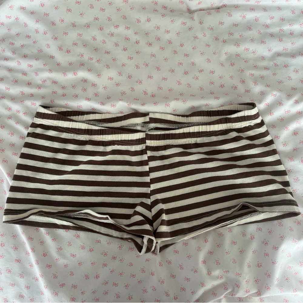 brandy melville brown striped mini shorts🥥🥥